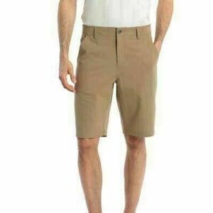 Gerry Mens Size 40 Micro Vent Travel Shorts
In Oak Khaki